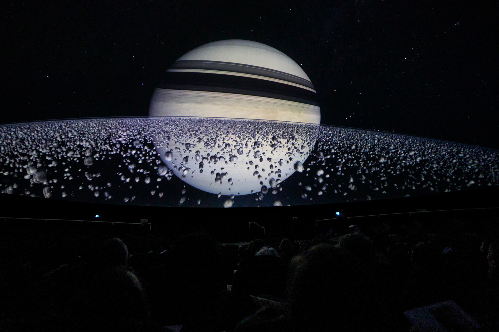 Astronomie, la Cité de l’espace voit loin