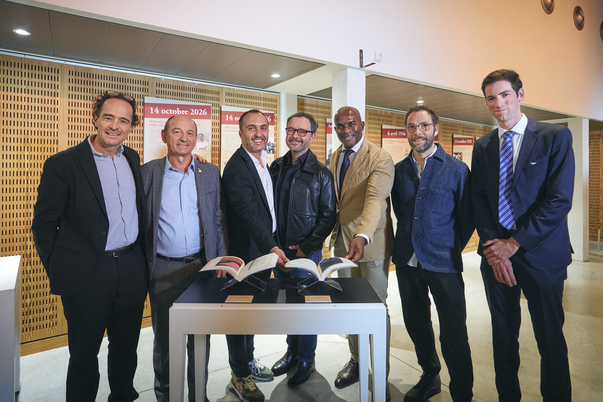 Riad Sattouf à L’Envol des Pionniers pour célébrer les 100 ans de l’embauche de Saint-Exupéry !